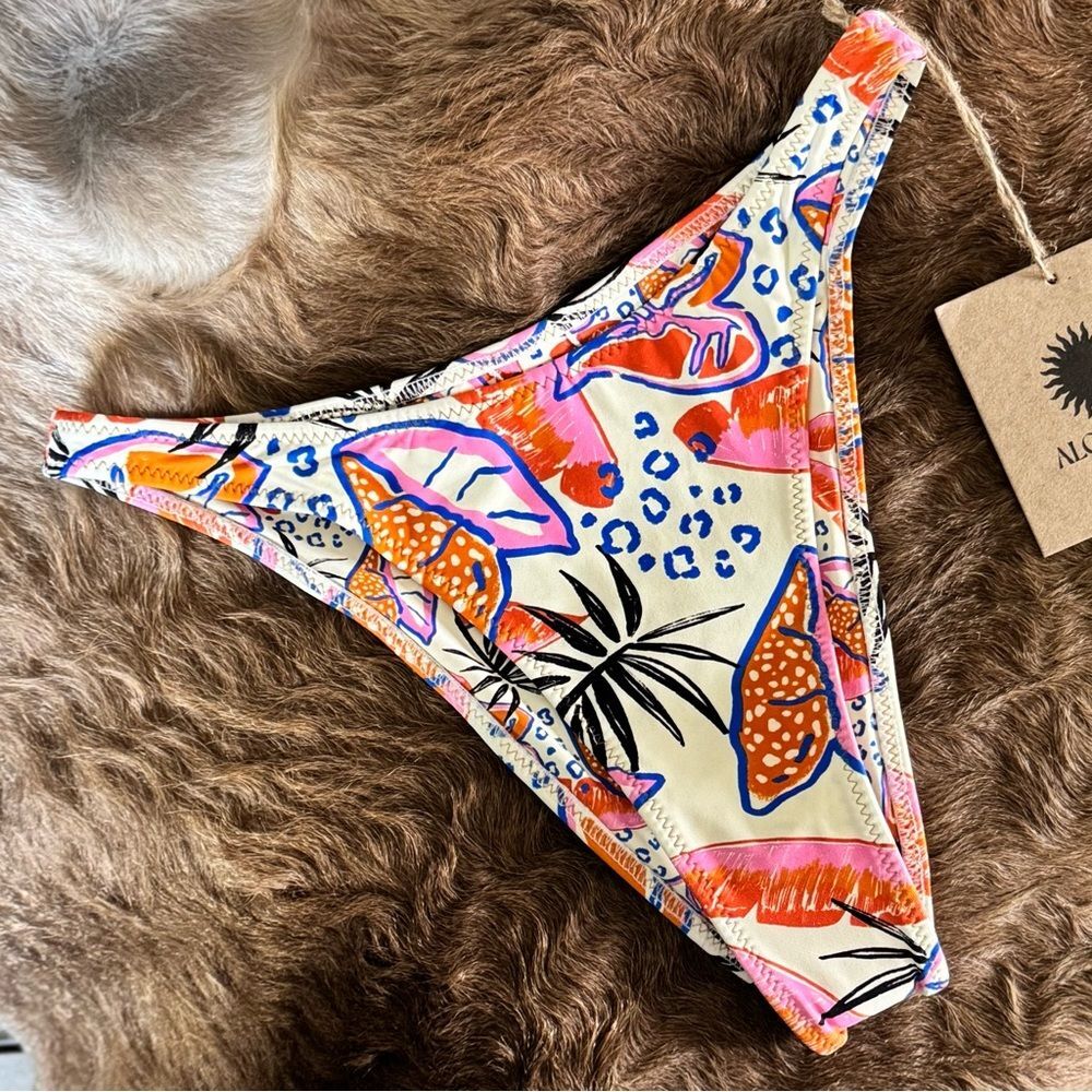 Aloe & Aloe Puka High Cut Bikini Bottom Size XS NWT